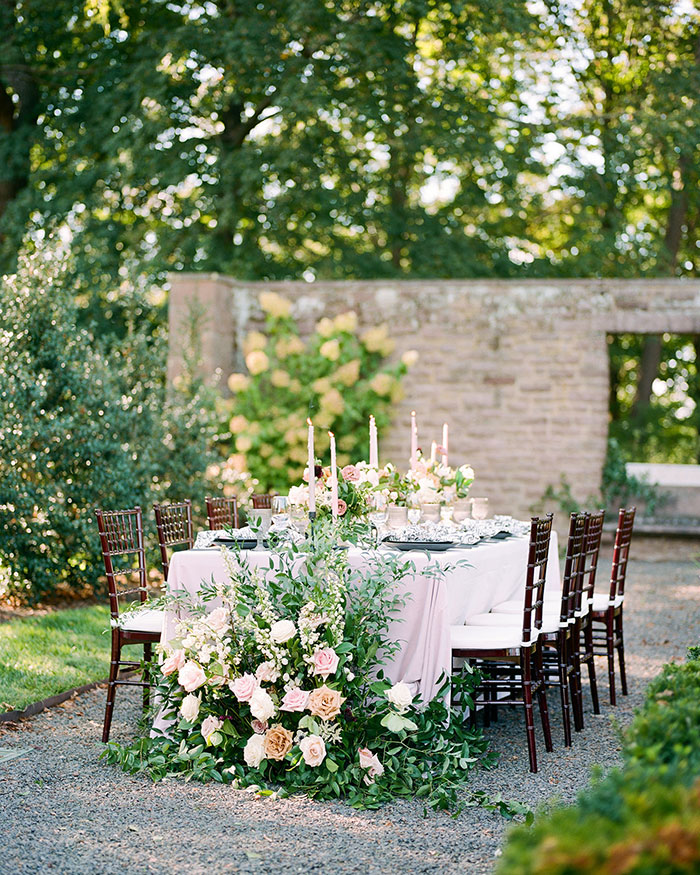 A Classic Garden Venue with Modern Floral Flair | Hey Wedding Lady