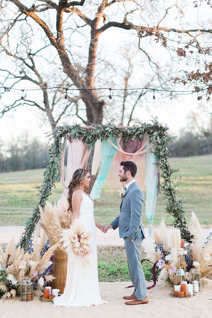 An Unplugged Glamping Retreat with Alpacas, Pampas Grass, and a Yurt - Hey  Wedding Lady