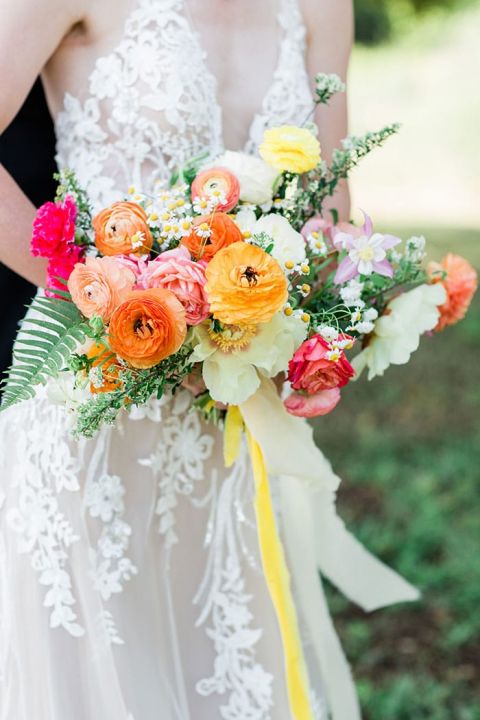 How to Add Retro Colorful Palm Springs Vibes to Your Wedding - Hey ...