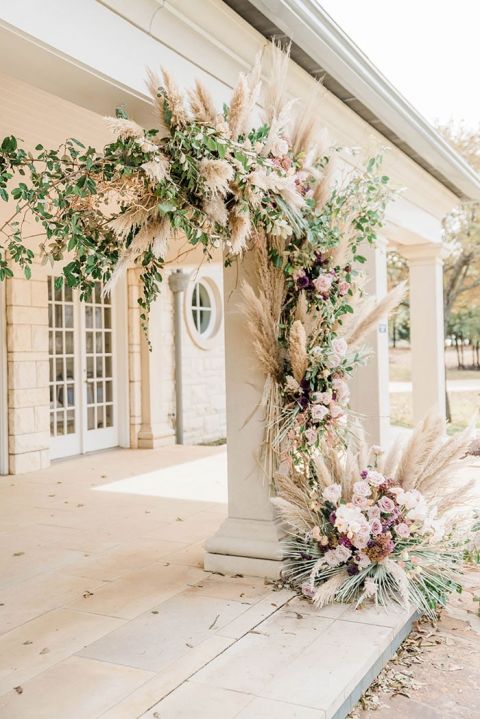 Iridescent Details for a Rose Gold Castle Wedding - Hey Wedding Lady