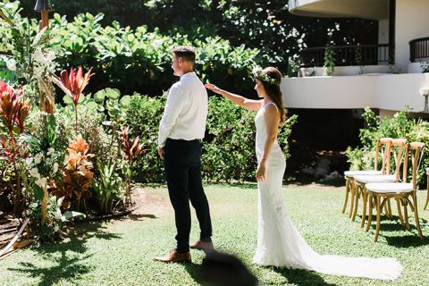 Bohemian Mermaid Bride For A Relaxed Hawaii Wedding - Hey Wedding Lady