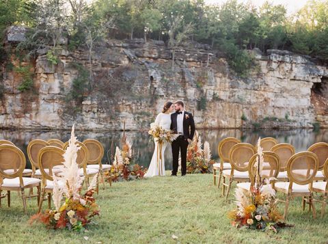 Fall Bohemian Wedding Flowers at Wildcliff with a Stunning Quarry Backdrop