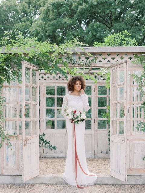 Vintage Greenhouse Elopement Photos for a Magical Mini Wedding