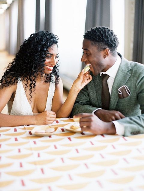 Colorful Retro Tablecloth for a Dessert Display with Sustainable Bamboo Plates
