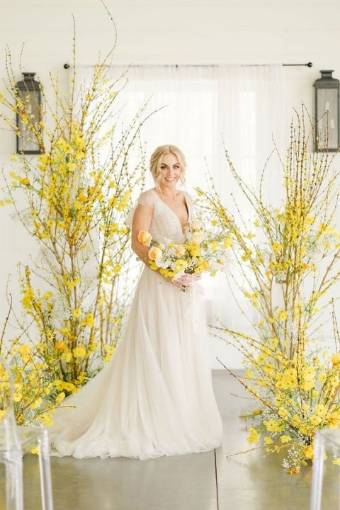 Illuminating Yellow Pantone Wedding Ideas Hey Wedding Lady