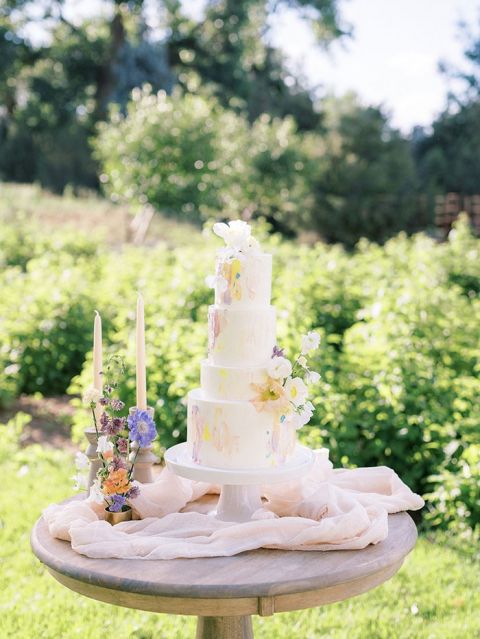 Pastel Brushstroke Cake Design in Yellow and Lavender Purple for a Summer Wildflower Wedding