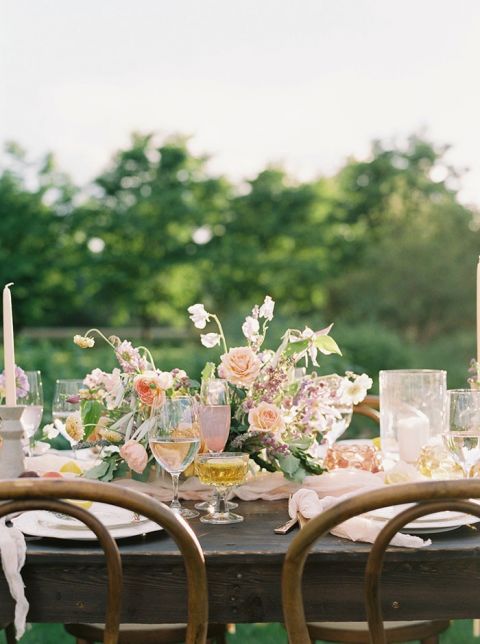 47 Beautiful And Natural Wildflower Wedding Ideas - Weddingomania