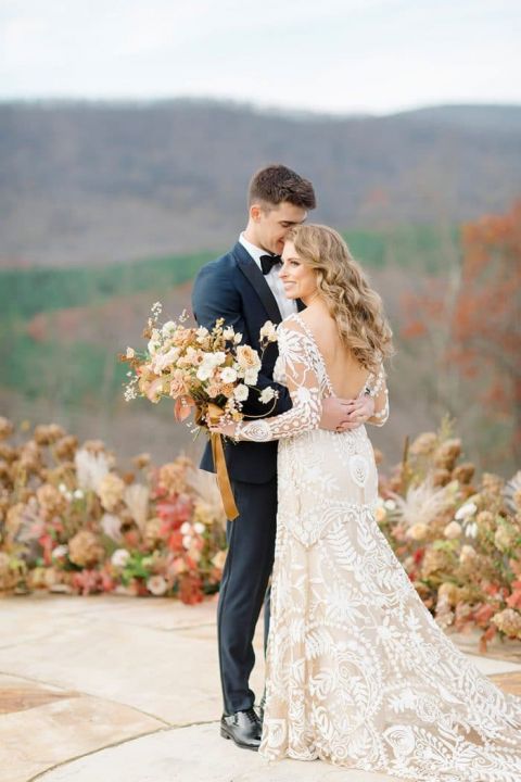 fall mountain wedding dress